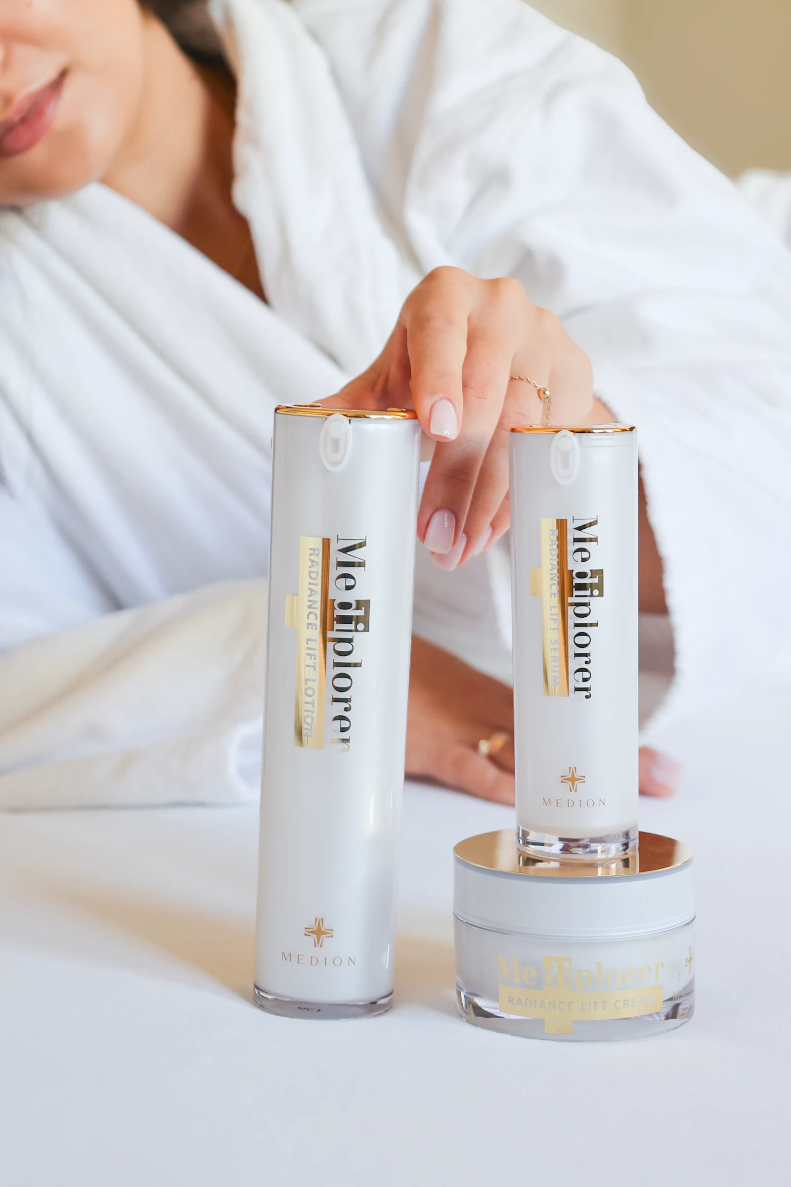 Средства Mediplorer Radiance Lift после процедуры CO₂